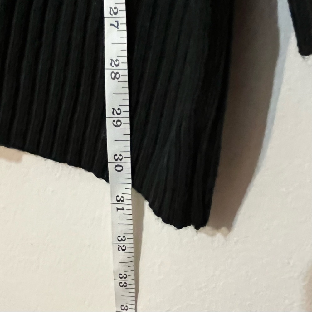 BloomChic Gray and Black Button-Accent Sweater size 14-16 - Picture 9 of 9